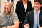 -柏林联合阵中新秀崭露头角，成为关键人物