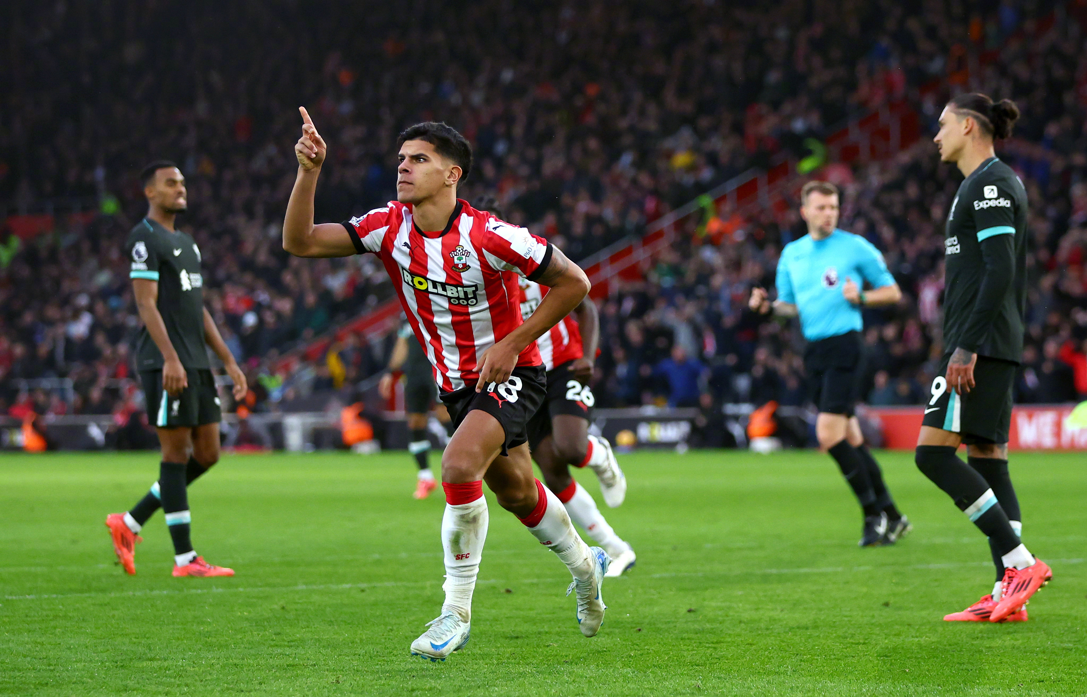 南安普顿将客场挑战尤文图斯,延续保级形势的可能性如何?的简单介绍 南安普顿将客场挑战尤文图斯,延续保级形势的可能性如何?的简单介绍