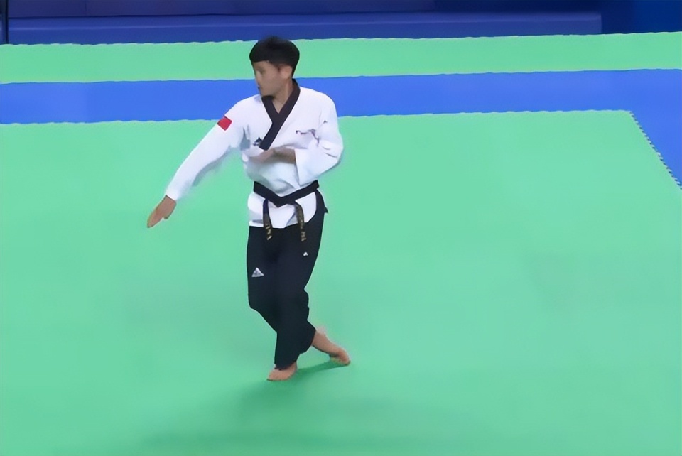 日本队获得柔道混合团体金牌 日本队获得柔道混合团体金牌