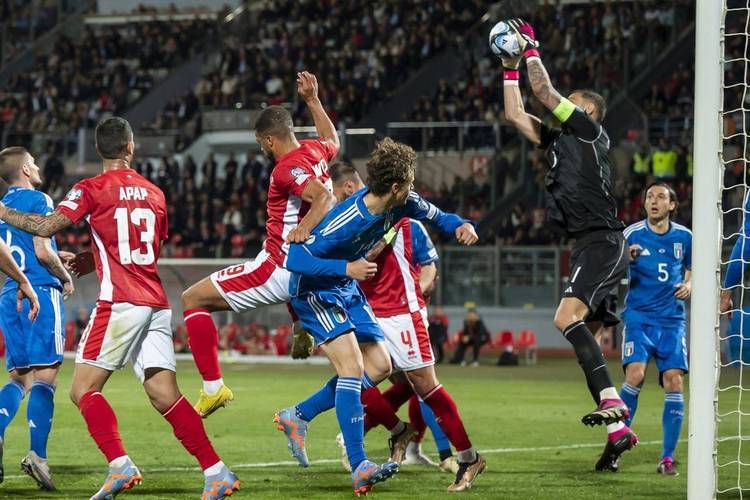 柏林赫塔在客场取得胜利，势不可挡