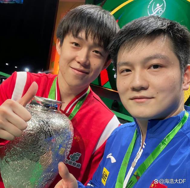 法国乒乓球队完胜日本乒乓球队，马龙送出助攻