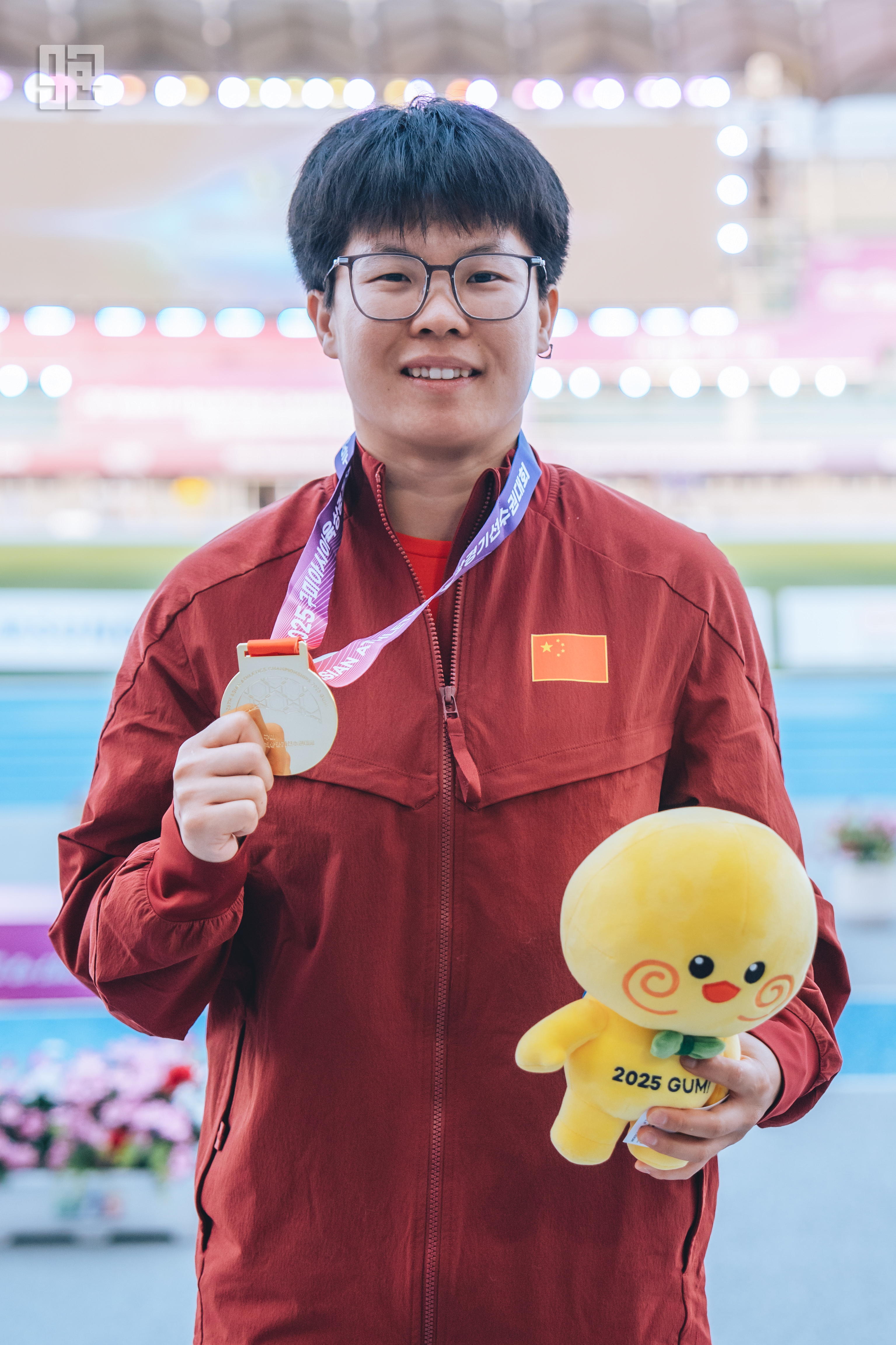 爱尔兰田径选手速度惊人，轻松夺冠