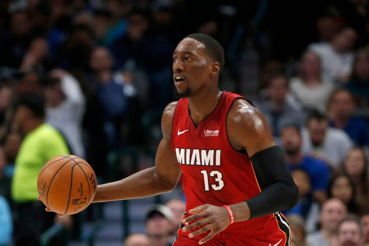 开拓者擒雄鹿,唐斯罚球雪藏 开拓者擒雄鹿,唐斯罚球雪藏