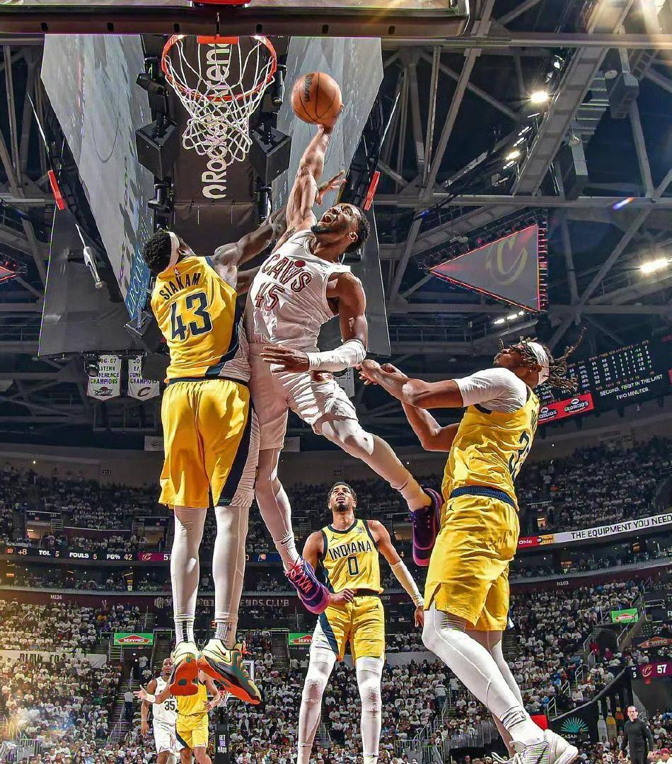 爵士双杀国王,米切尔再砍30+ 爵士双杀国王,米切尔再砍30+