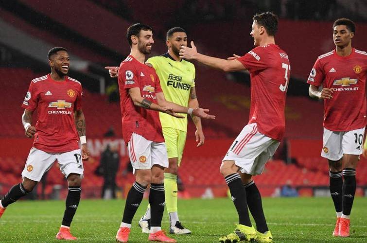 曼联主场1-1战平富勒姆,穆里尼奥赛后怒斥球员表现 曼联主场1-1战平富勒姆,穆里尼奥赛后怒斥球员表现