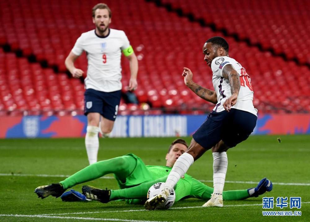 包含波兰队力克英格兰队，波尔关键制胜的词条